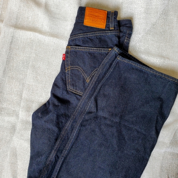 Levi's boot cut jeans - Picture 2 of 3